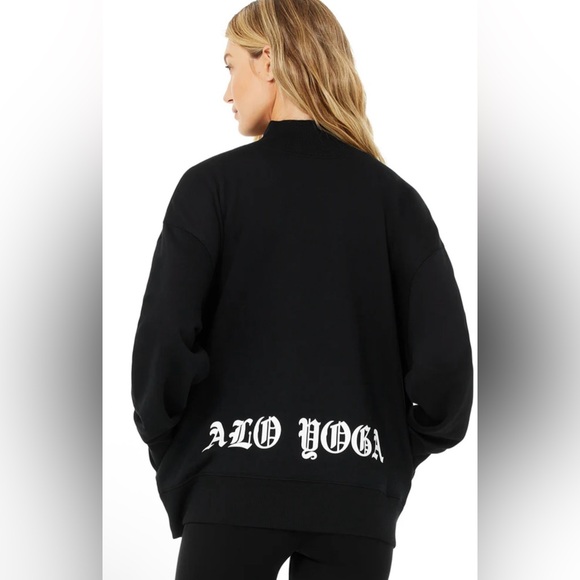 Alo Yoga Medium Black Crewneck Sweatshirt. 🖤⚡️